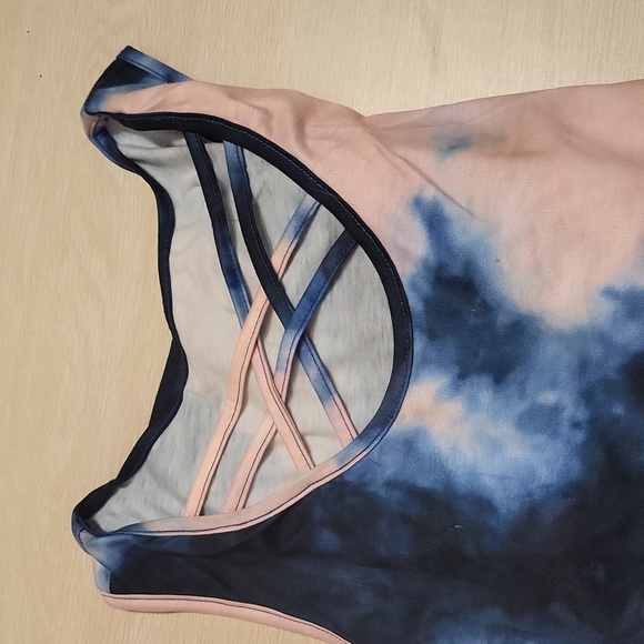 Nora Cora sleeveless top tie dyed. - Picture 10 of 10